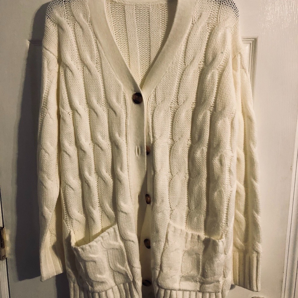 Cardigan sweater